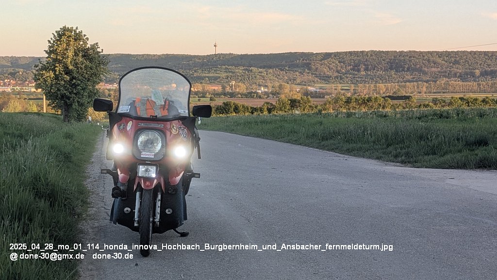 2025_04_28_mo_01_114_honda_innova_Hochbach_Burgbernheim_und_Ansbacher_fernmeldeturm.jpg