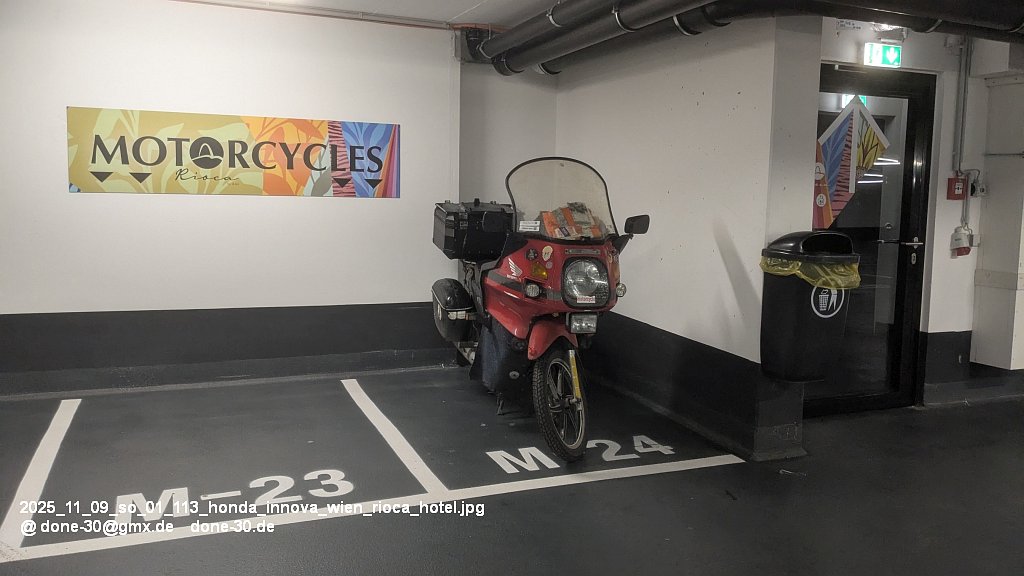 2025_11_09_so_01_113_honda_innova_wien_rioca_hotel.jpg