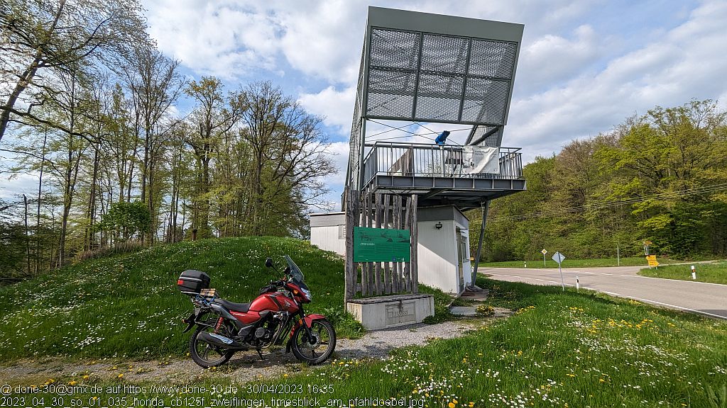 2023_04_30_so_01_035_honda_cb125f_zweiflingen_limesblick_am_pfahldoebel.jpg