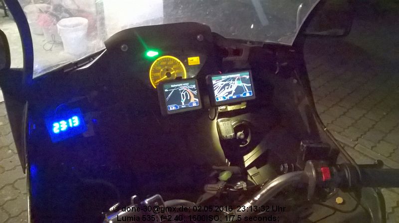 2016_05_02_mo_01_009_innova_RT_cockpit_nacht.jpg