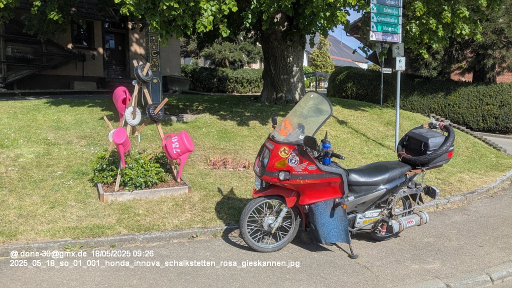 2025_05_18_so_01_001_honda_innova_schalkstetten_rosa_gieskannen.jpg